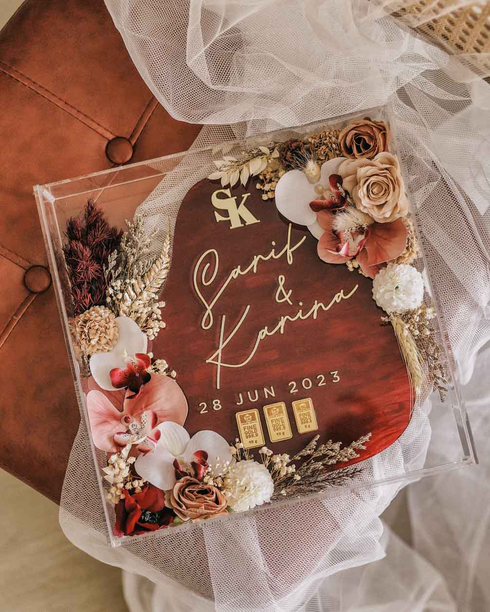 Frame Mas Kahwin Classic Ruby Red Gold 3D frame