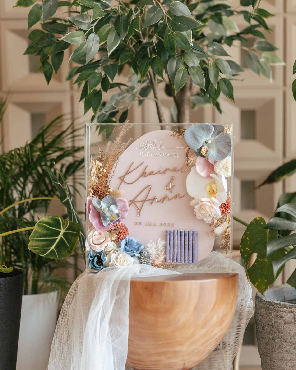 Graceful pink Mas Kahwin