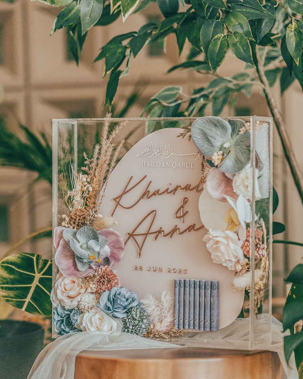 Graceful pink Mas Kahwin