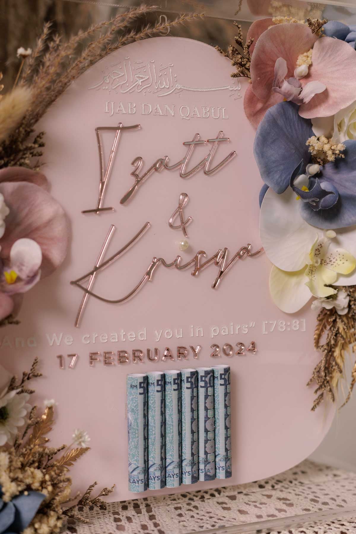 Graceful pink Mas Kahwin