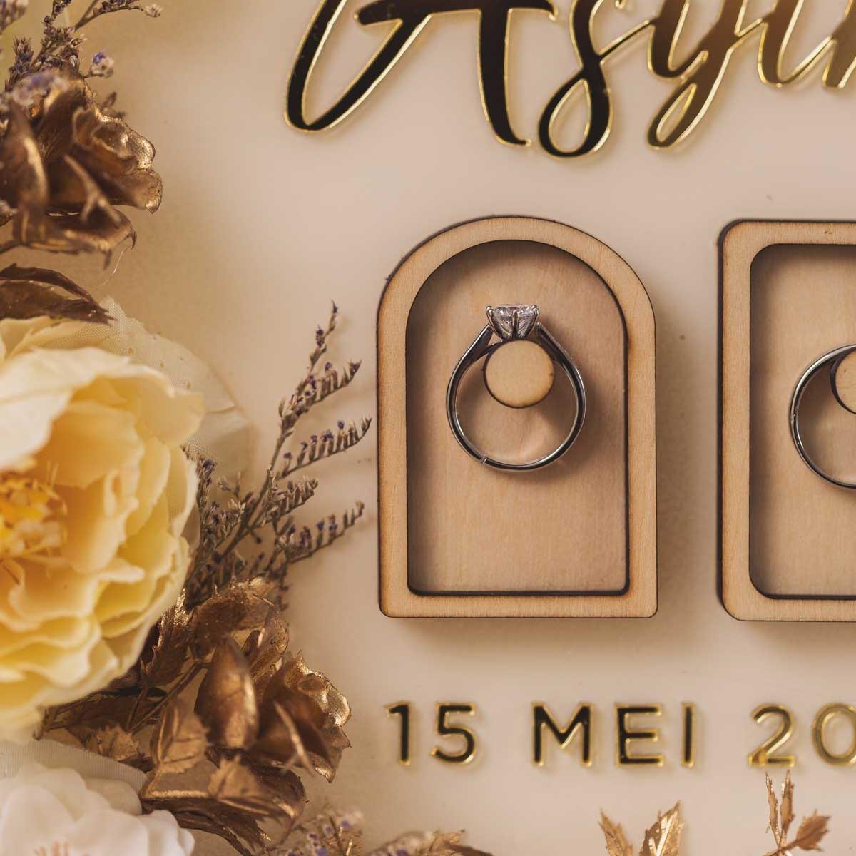 MAS KAHWIN | Acrylics box with wedding ring holder