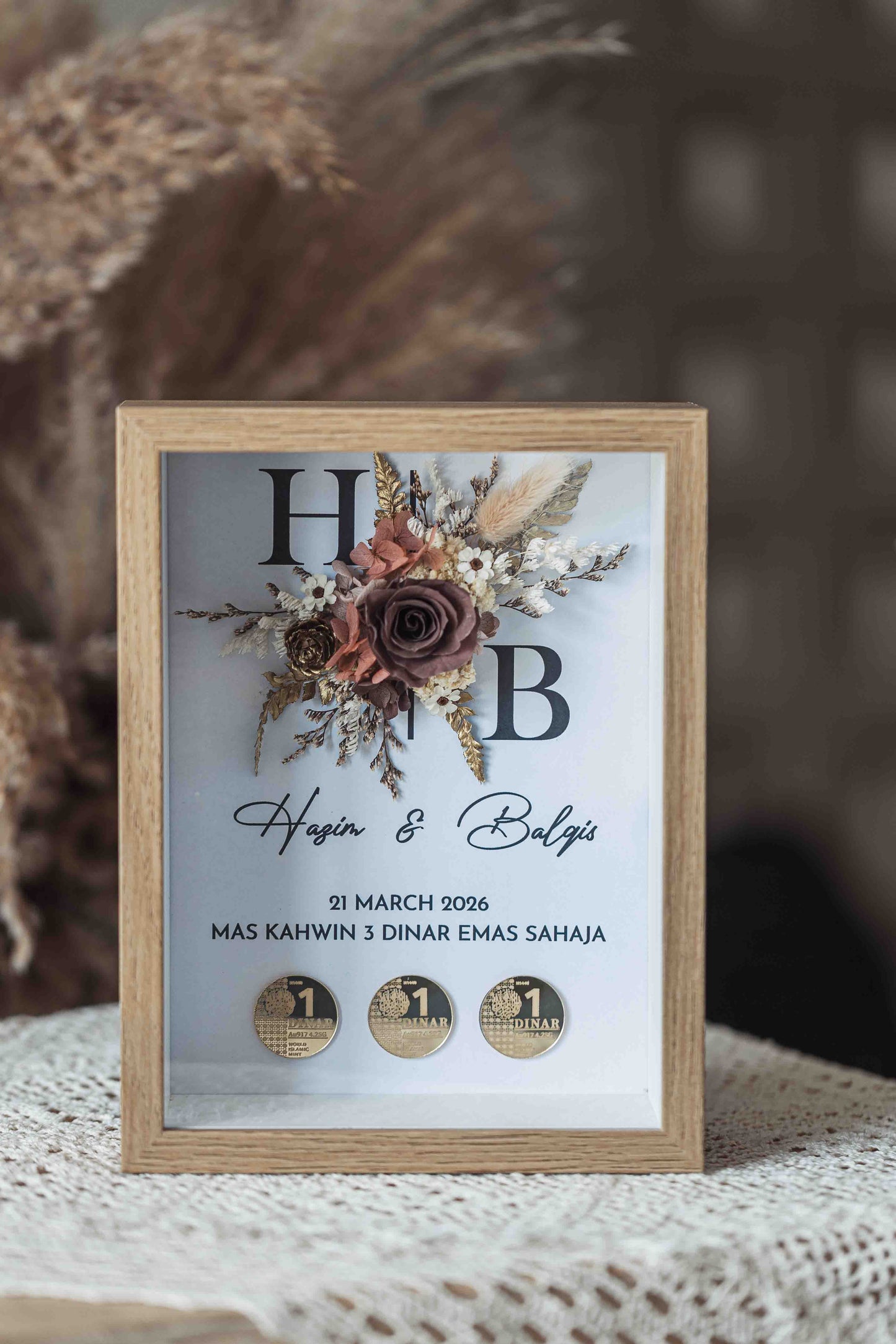 Seri Anggun Mewah Dinar Photo Frame