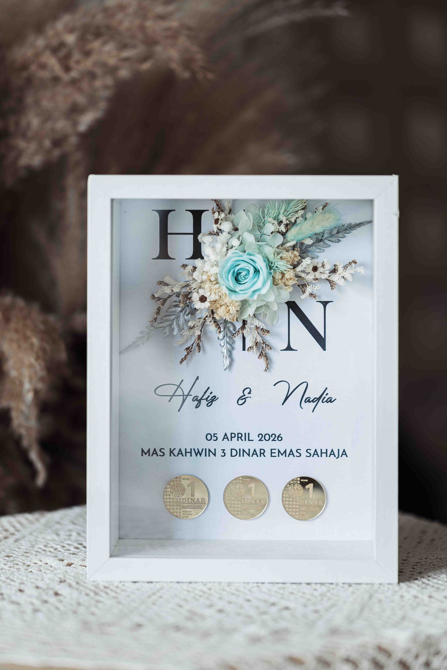 Seri Anggun Mewah Dinar Photo Frame