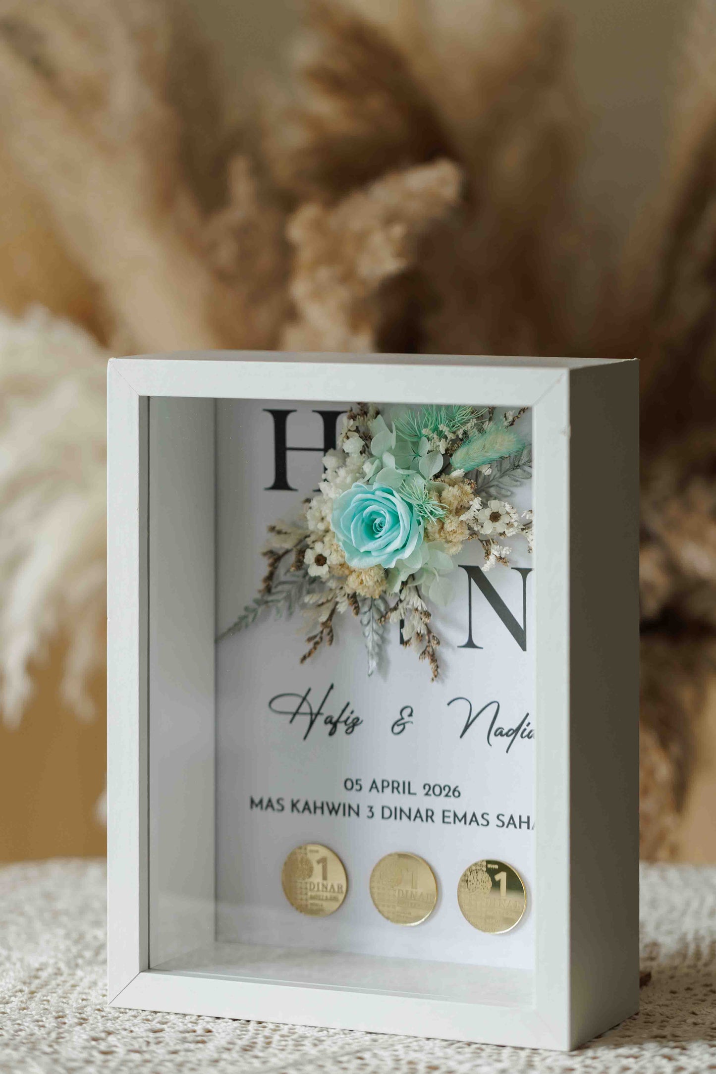 Seri Anggun Mewah Dinar Photo Frame